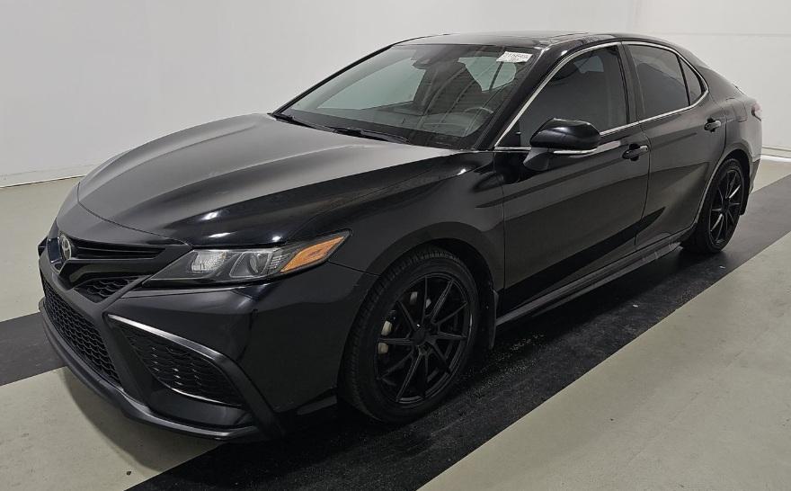 Toyota Camry SE Auto AWD (Natl) 2022