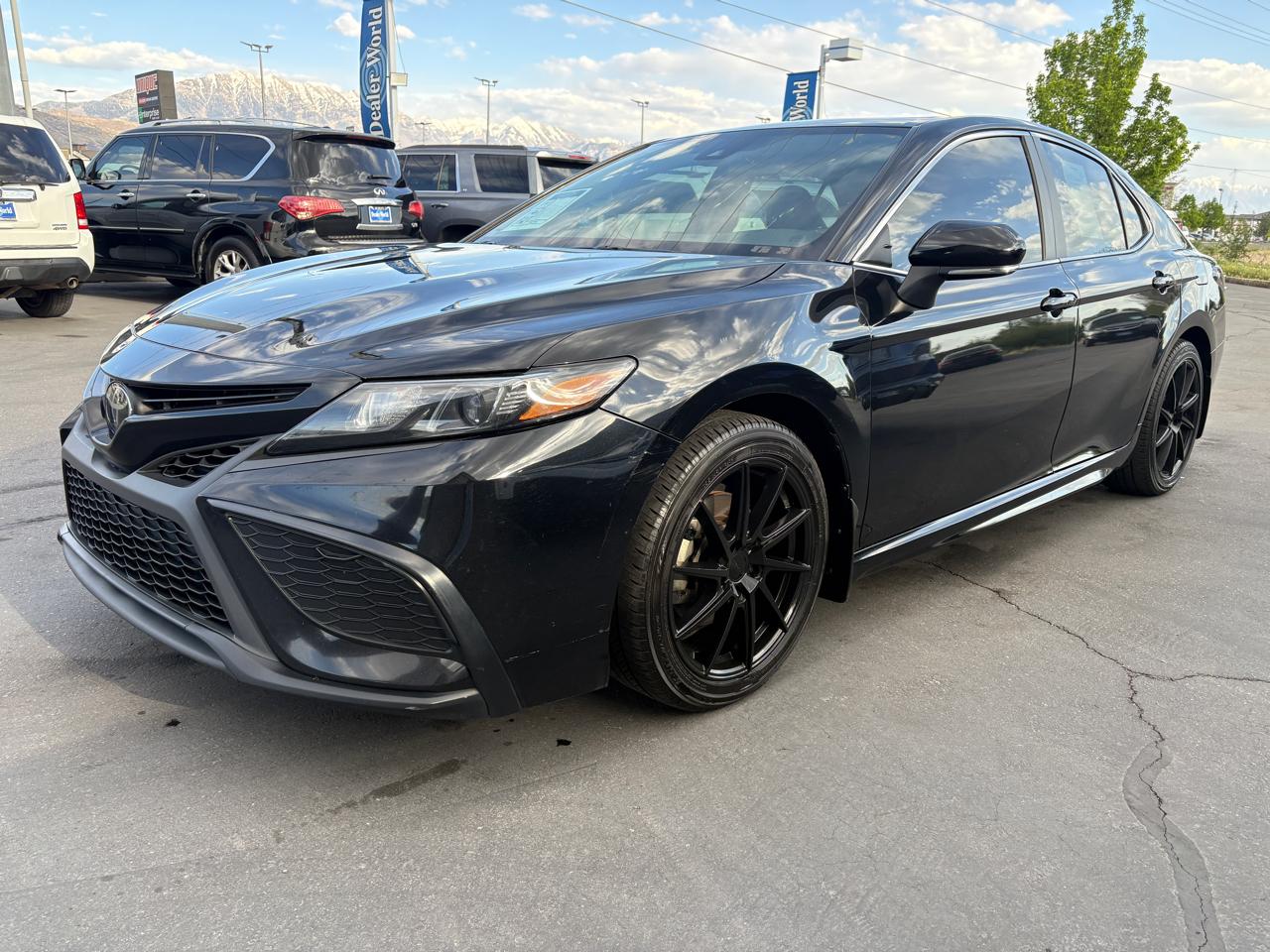 Toyota Camry SE Auto AWD (Natl) 2022