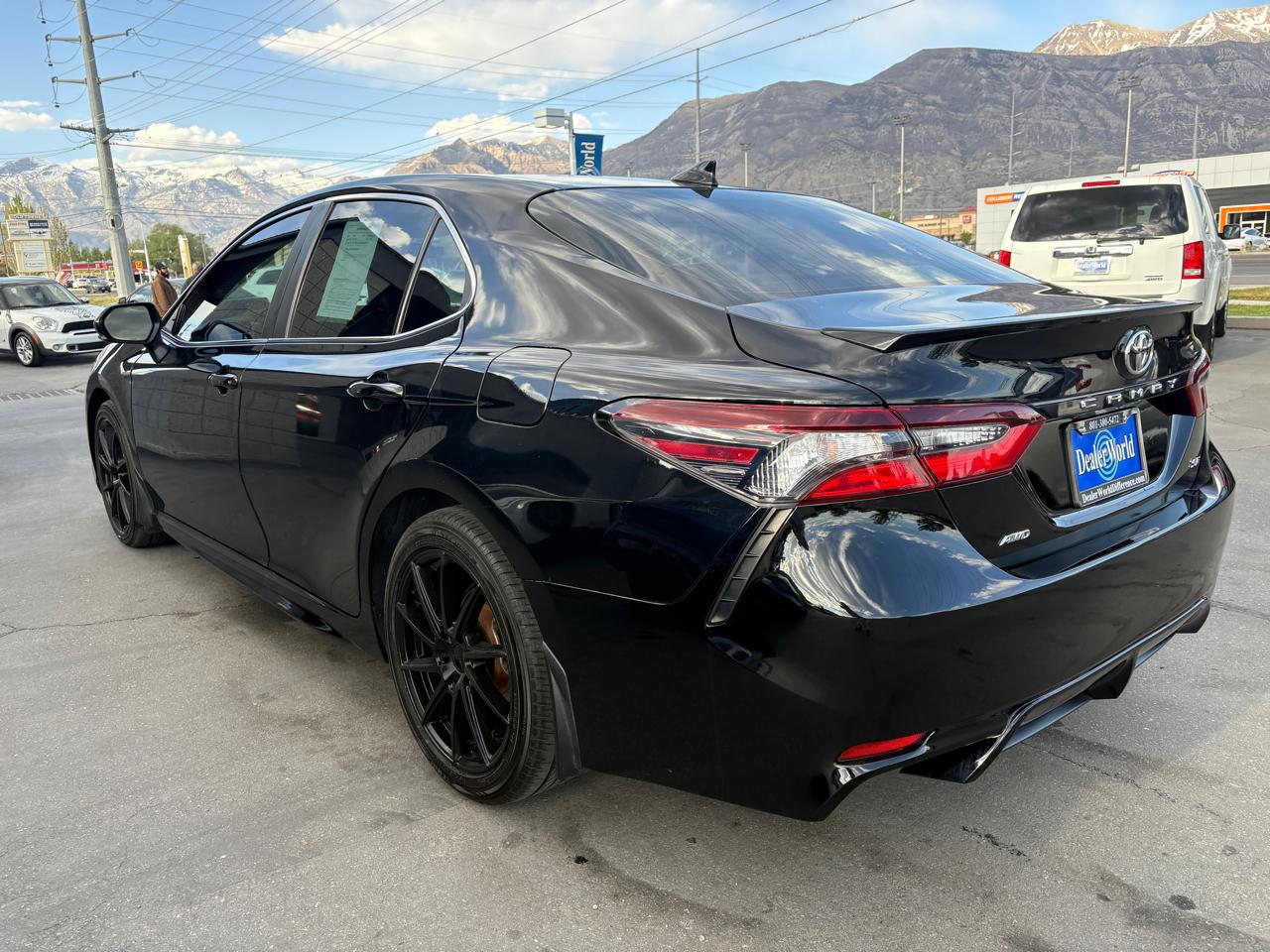 Toyota Camry SE Auto AWD (Natl) 2022