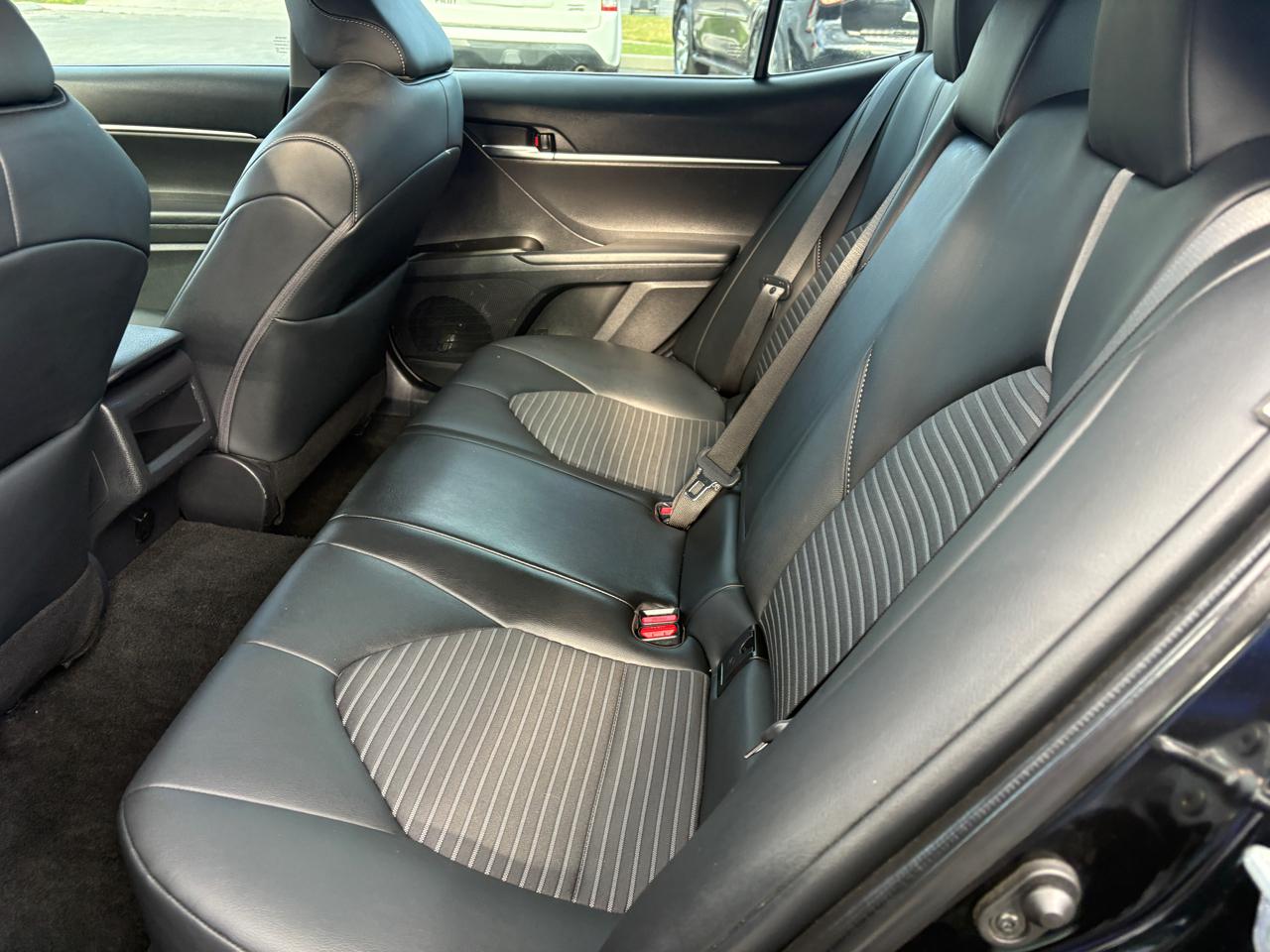 Toyota Camry SE Auto AWD (Natl) 2022