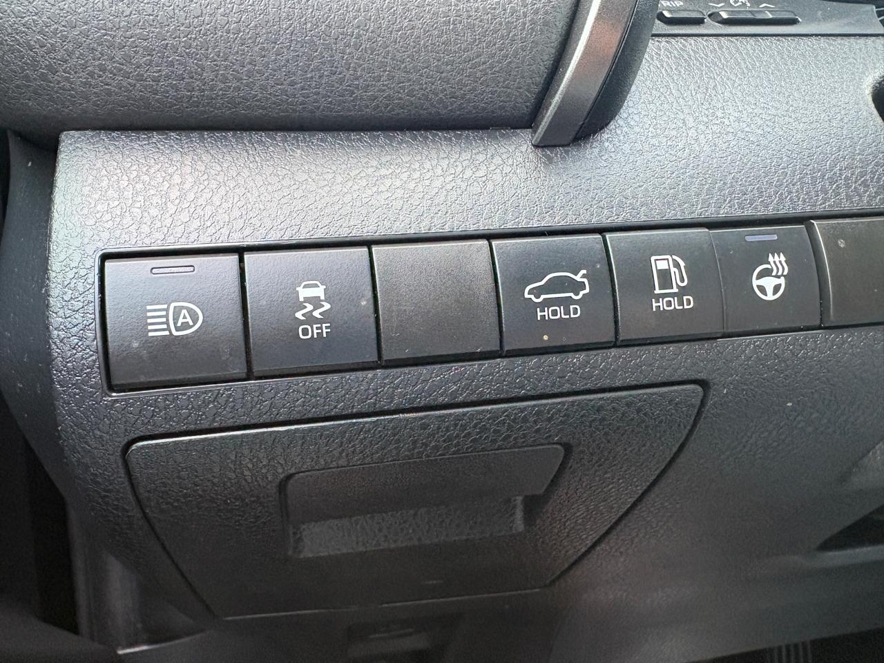 Toyota Camry SE Auto AWD (Natl) 2022