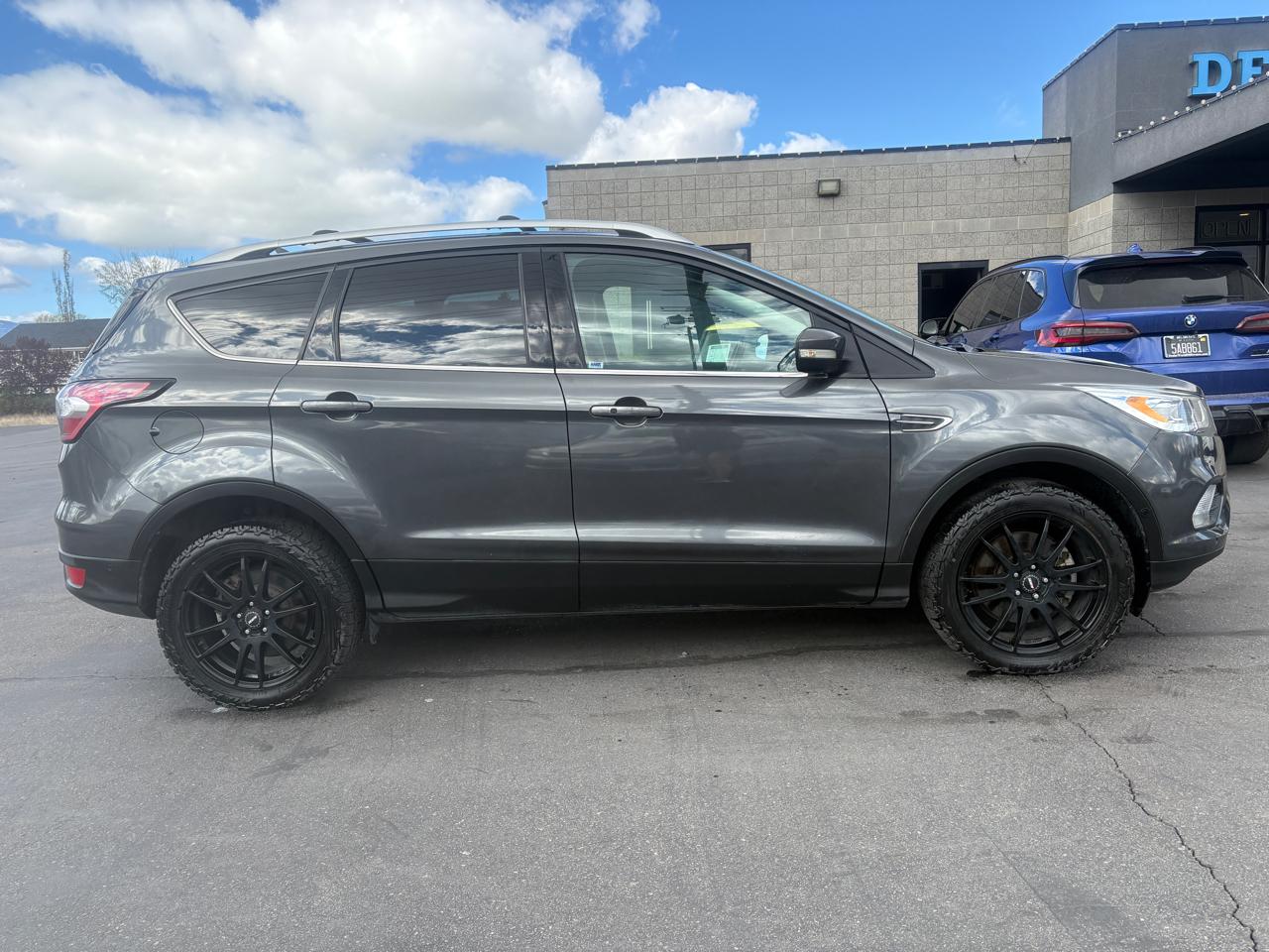 Ford Escape Titanium 4WD 2018