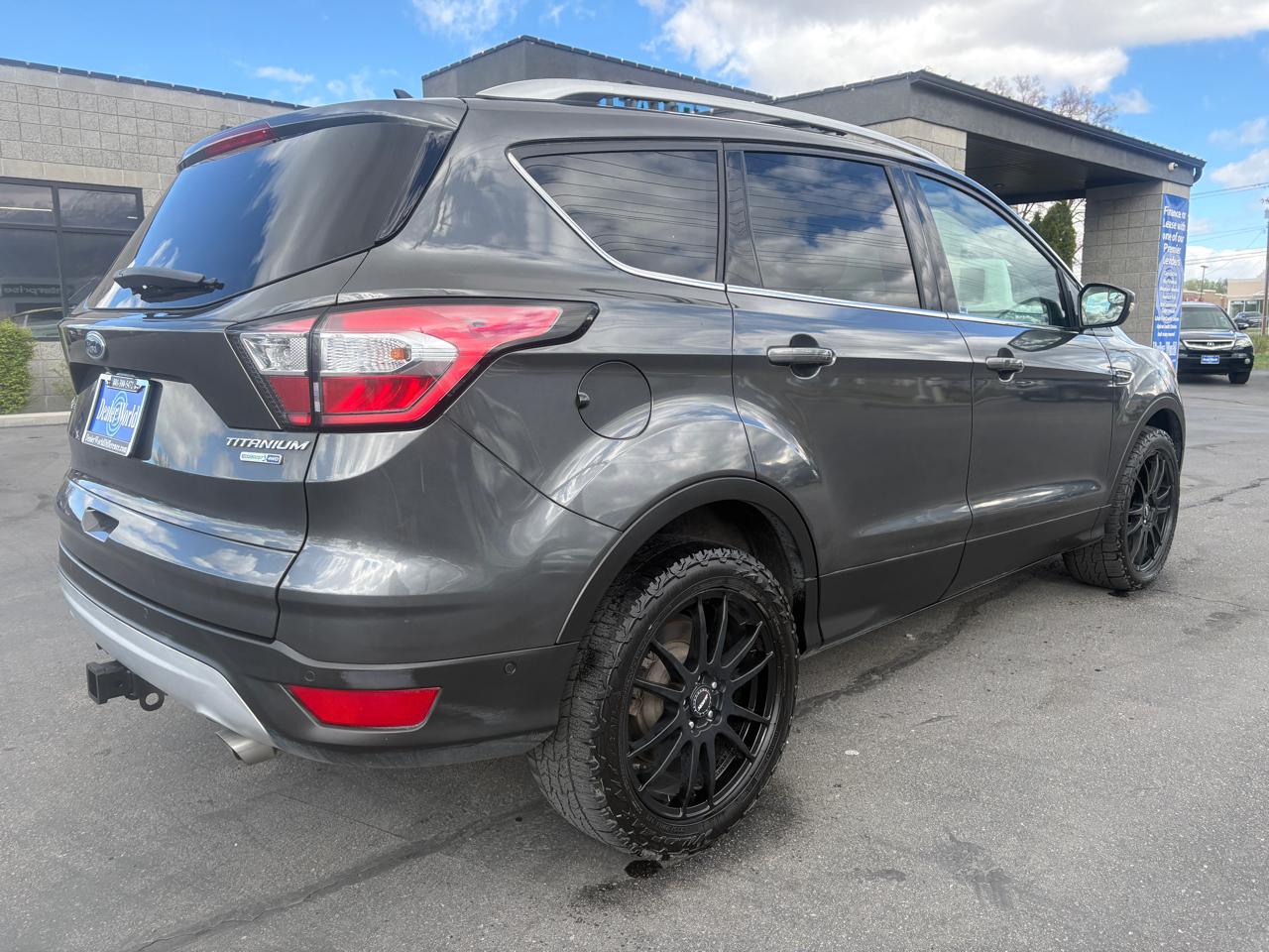 Ford Escape Titanium 4WD 2018