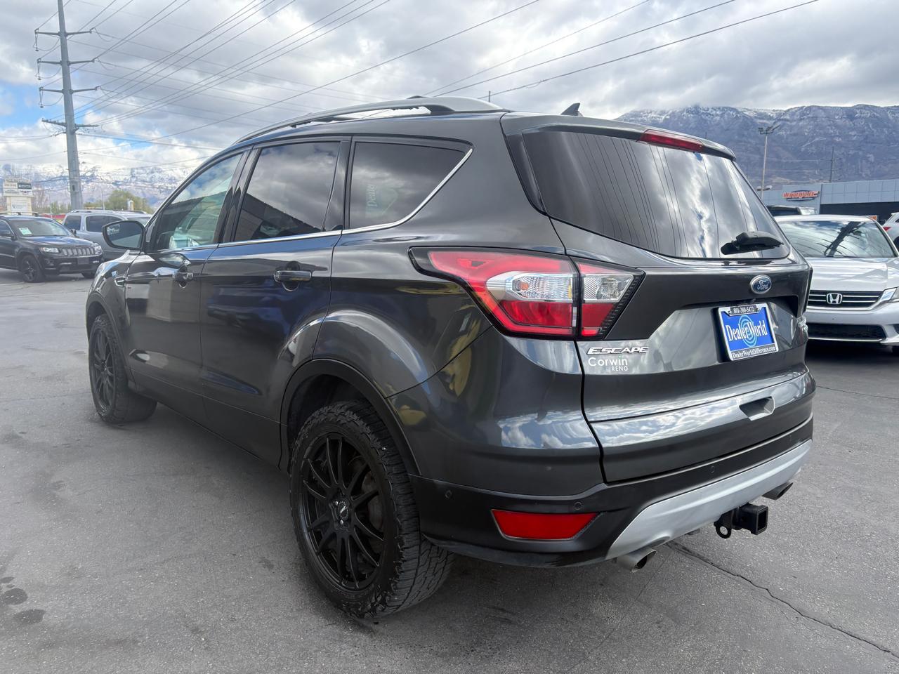 Ford Escape Titanium 4WD 2018