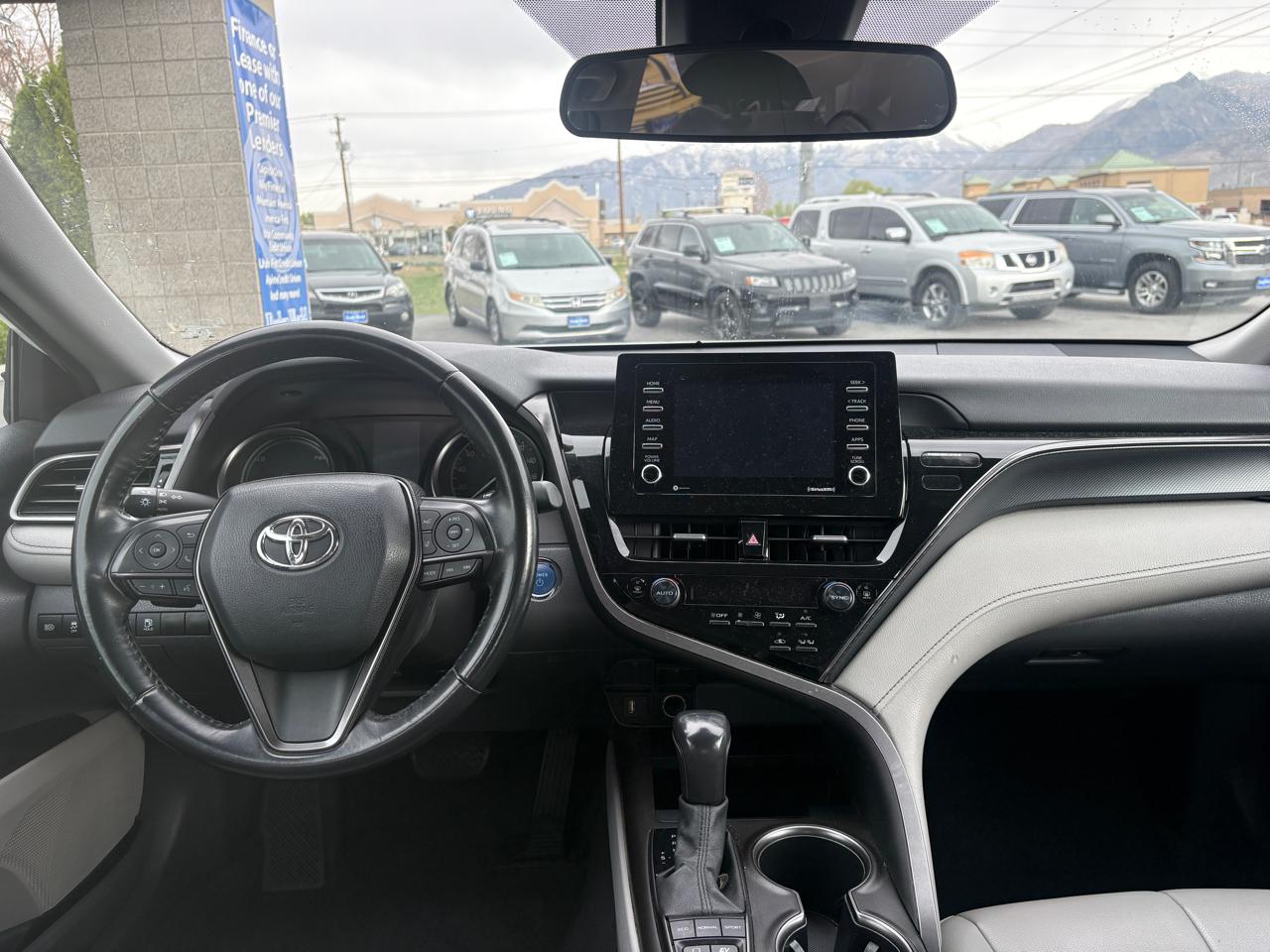 Toyota Camry Hybrid SE 4D Sedan 2021