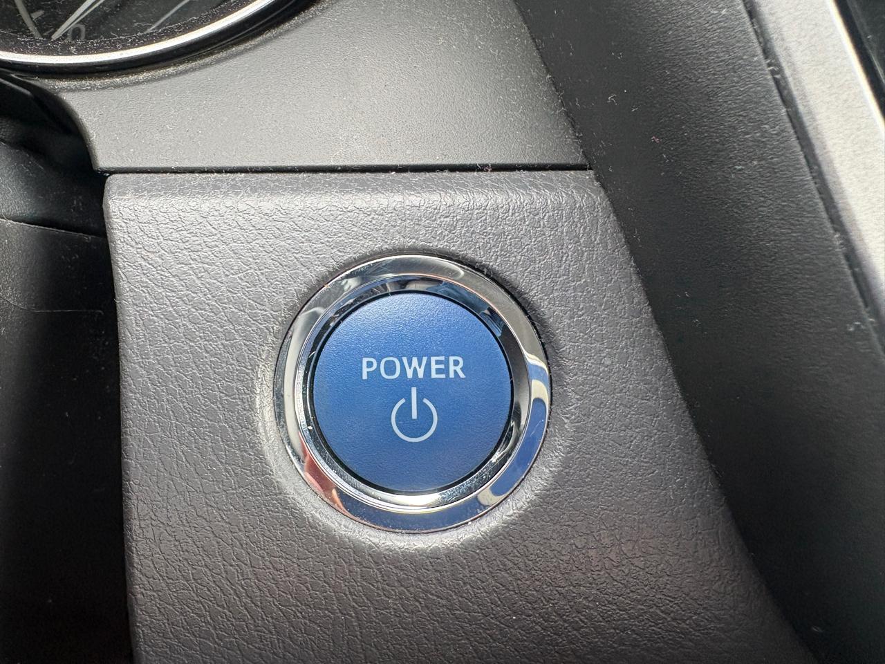 Toyota Camry Hybrid SE 4D Sedan 2021