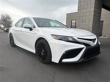 2021 Toyota Camry Hybrid SE 4D Sedan