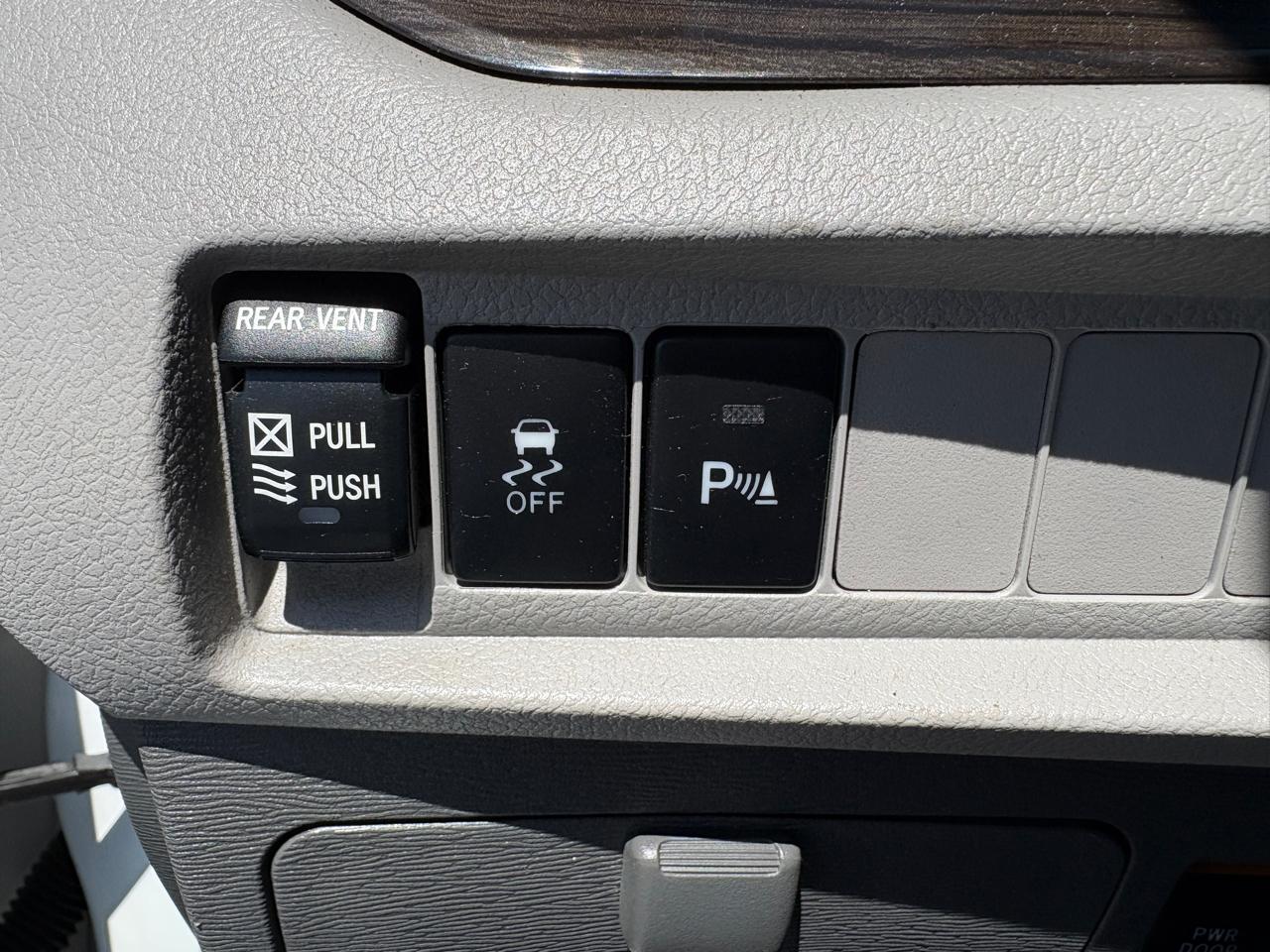 Toyota Sienna XLE Premium FWD 8-Passenger (Natl) 2020