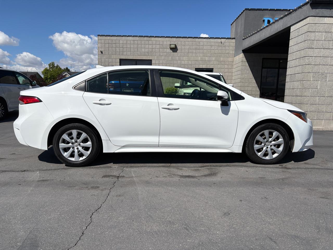 Toyota Corolla LE 2023