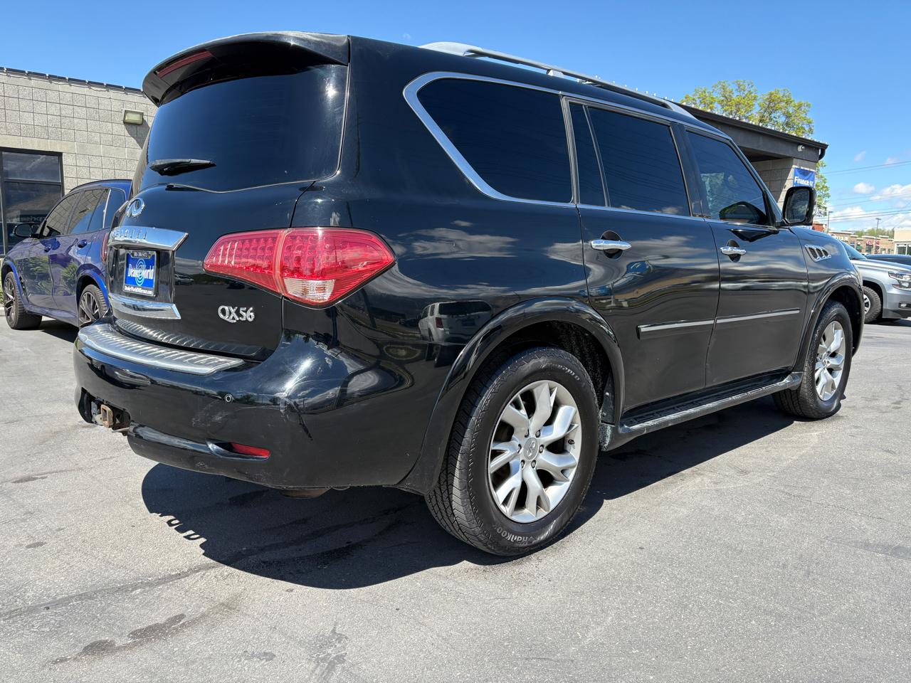 Infiniti QX56  2012