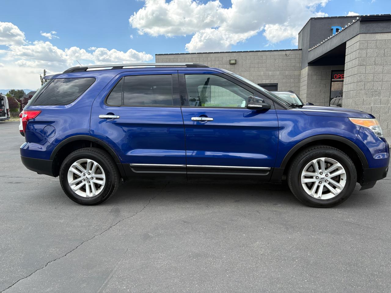 Ford Explorer 4WD 4dr XLT 2013