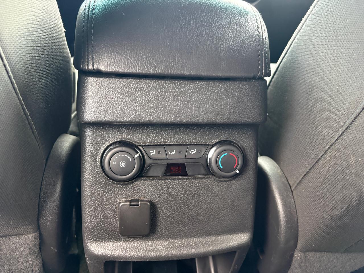 Ford Explorer 4WD 4dr XLT 2013