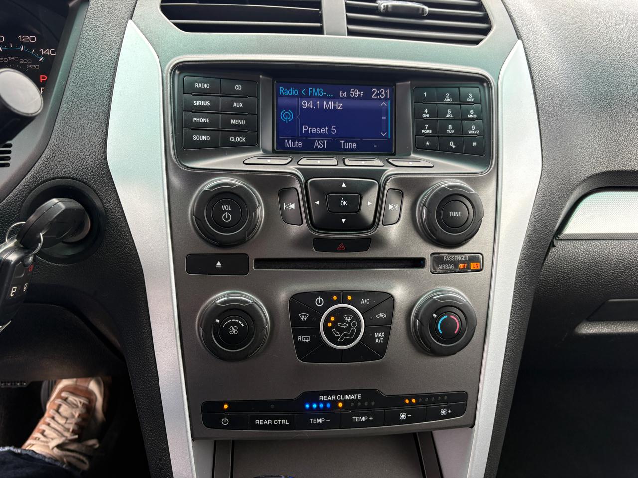 Ford Explorer 4WD 4dr XLT 2013