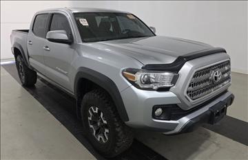 2017 Toyota Tacoma TRD Off Road Double Cab 5' Bed V6 4x4 MT (Natl)