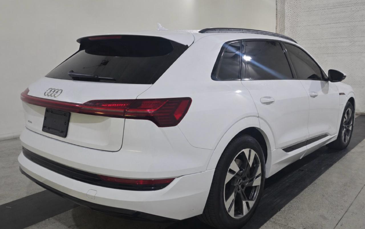 Audi E-Tron Premium quattro 2021