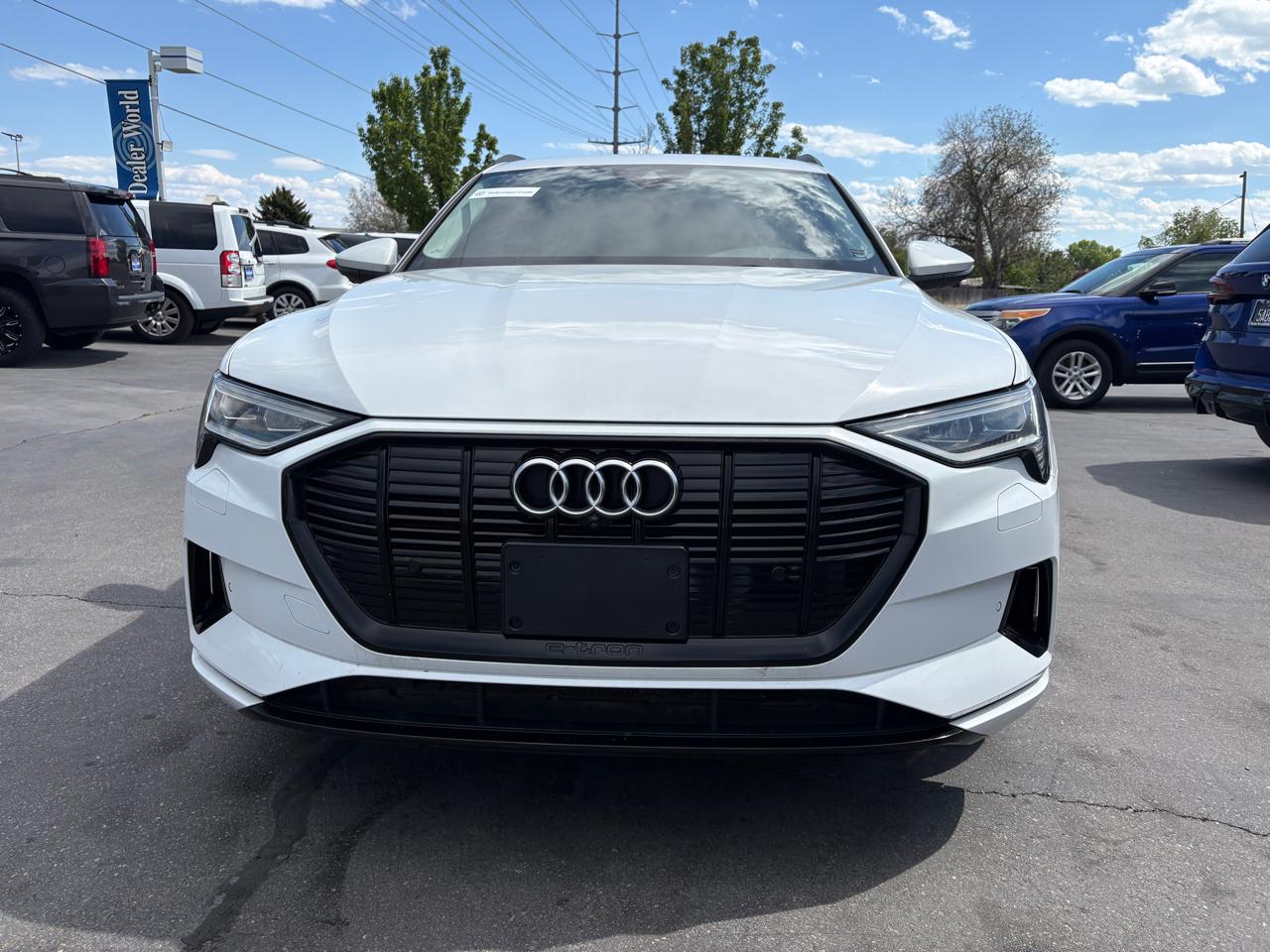 Audi E-Tron Premium quattro 2021