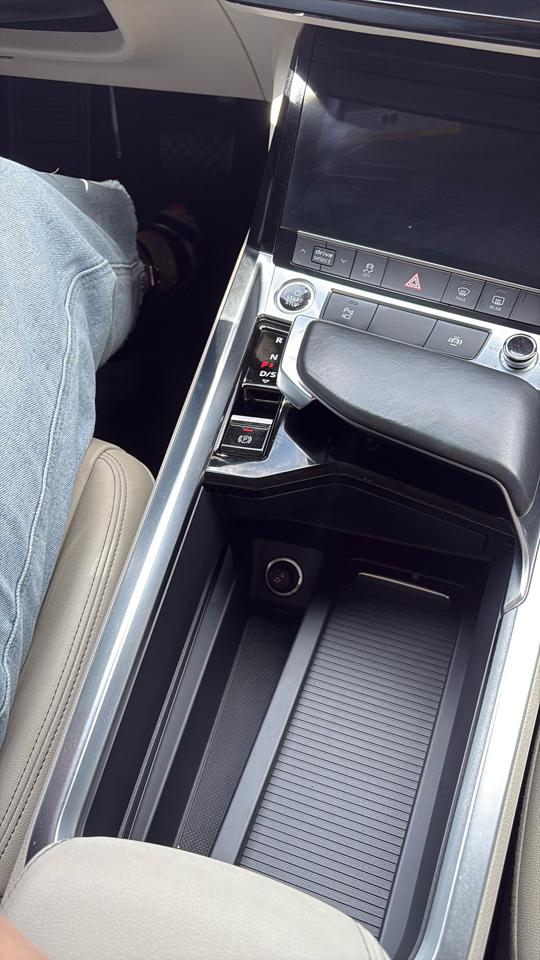Audi E-Tron Premium quattro 2021