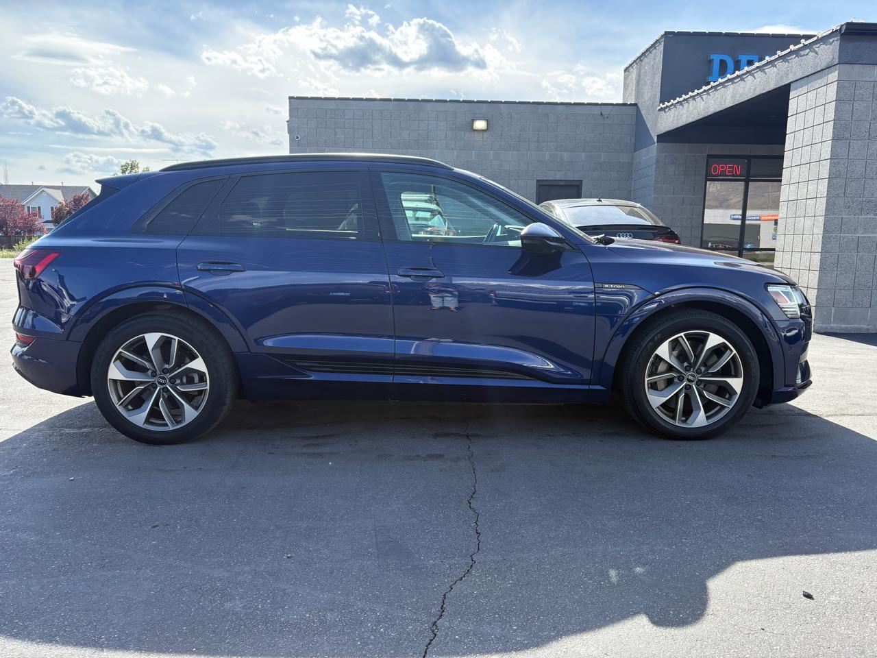 Audi E-Tron Premium Plus quattro 2021