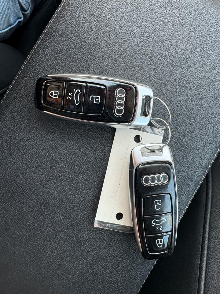 Audi E-Tron Premium Plus quattro 2021