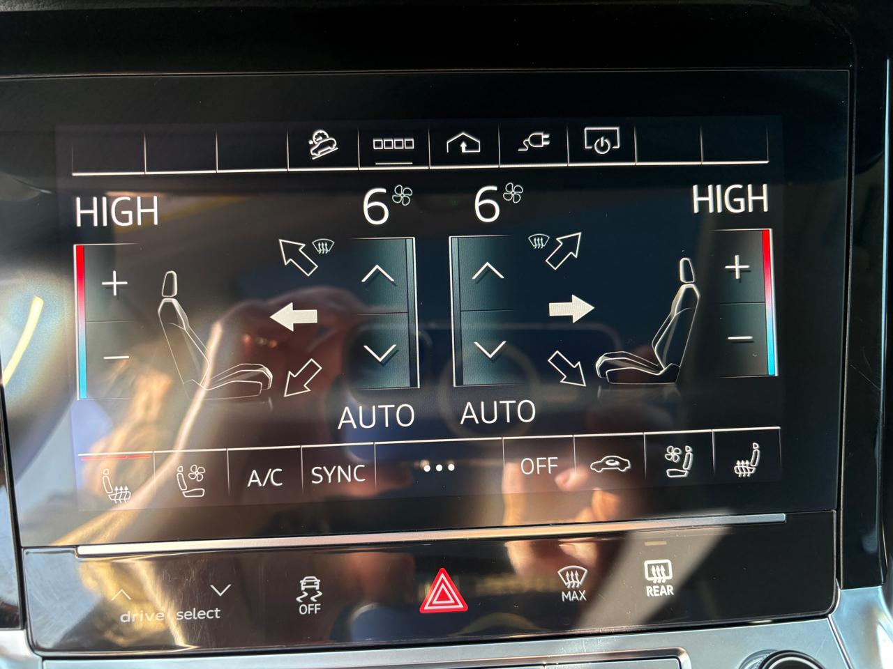 Audi E-Tron Premium Plus quattro 2021