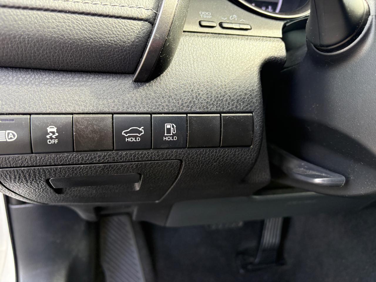 Toyota Camry SE Auto AWD (Natl) 2022