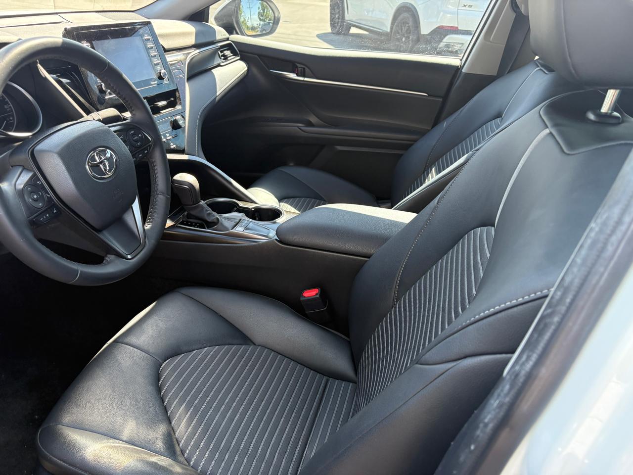 Toyota Camry SE Auto (Natl) 2023