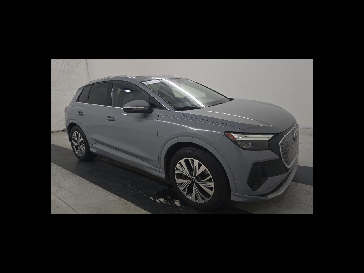 Audi Q4 e-tron  2024