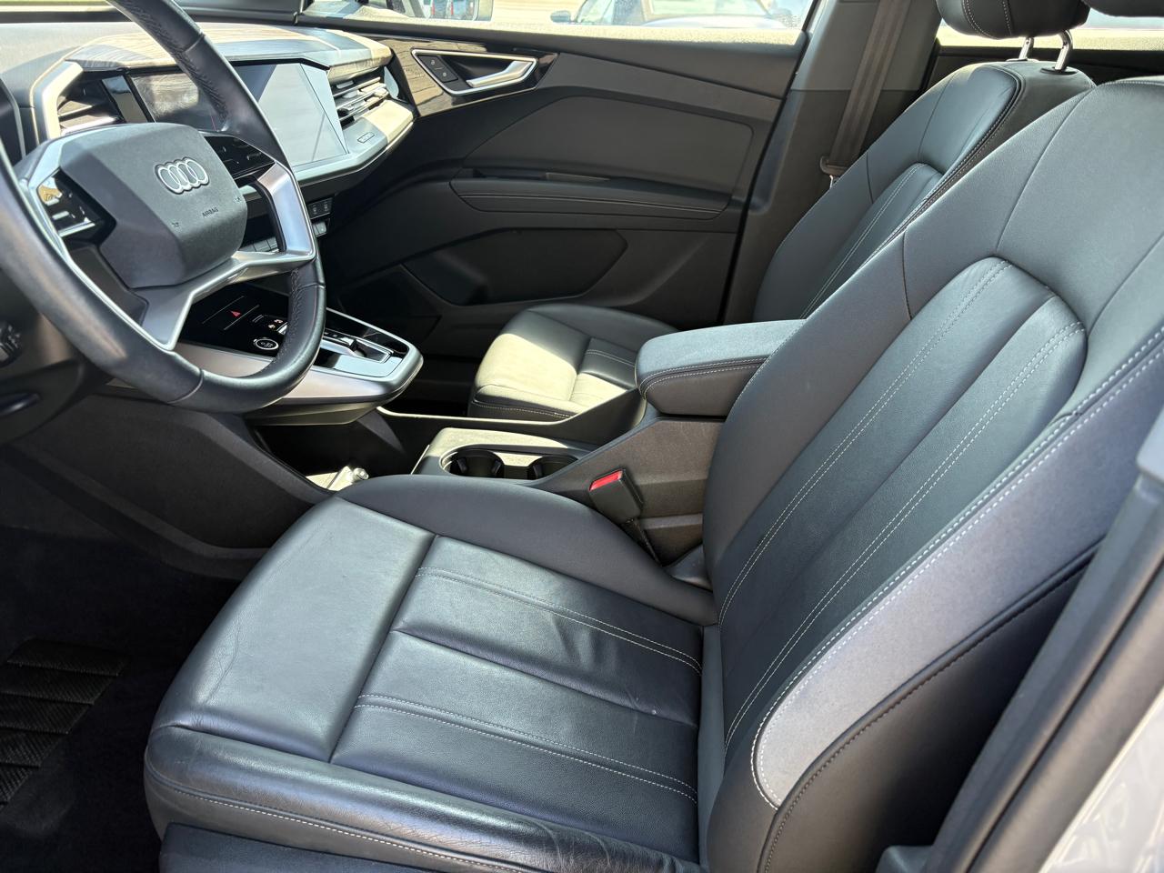 Audi Q4 e-tron  2024
