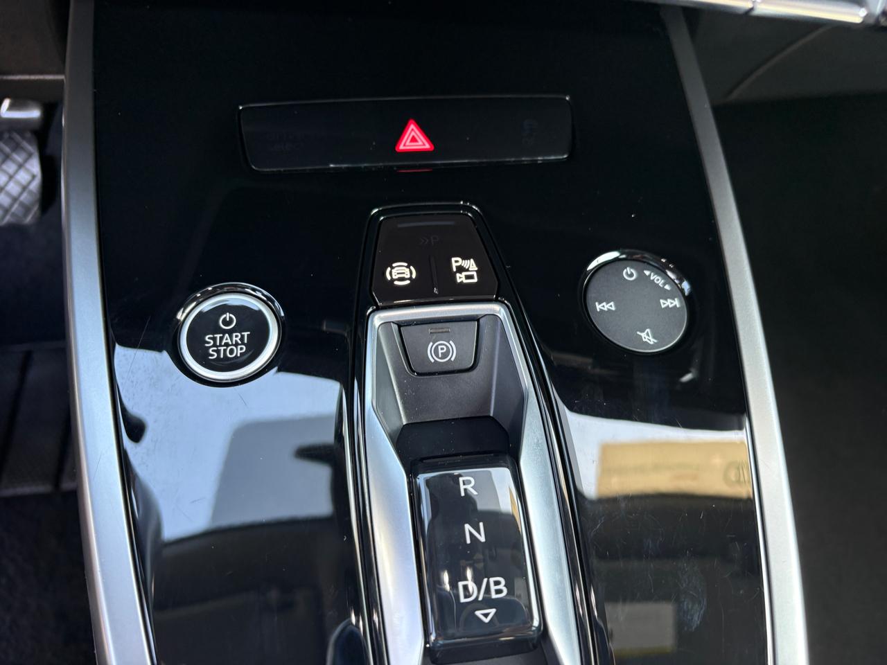 Audi Q4 e-tron  2024