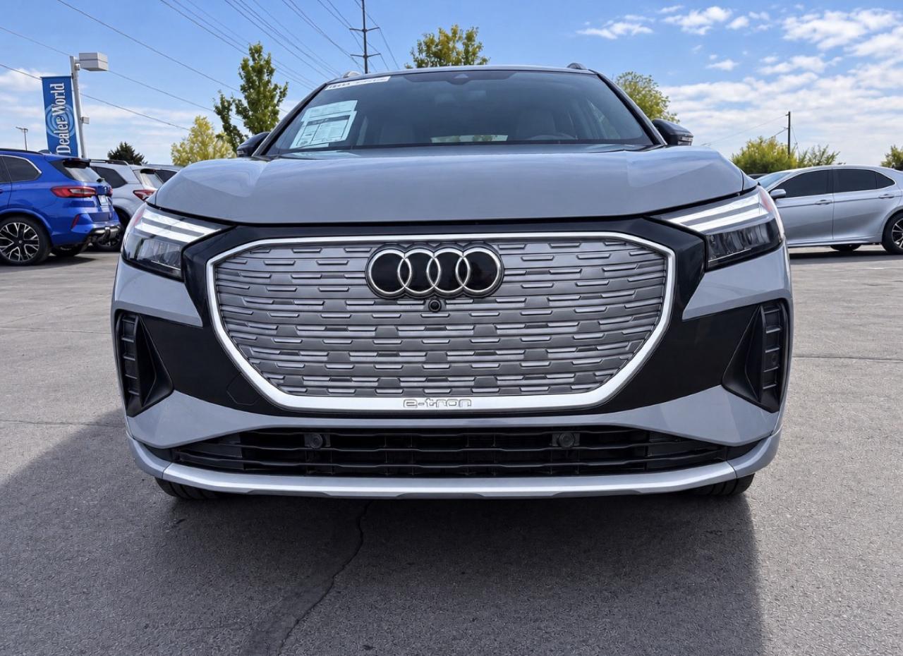 Audi Q4 e-tron  2024