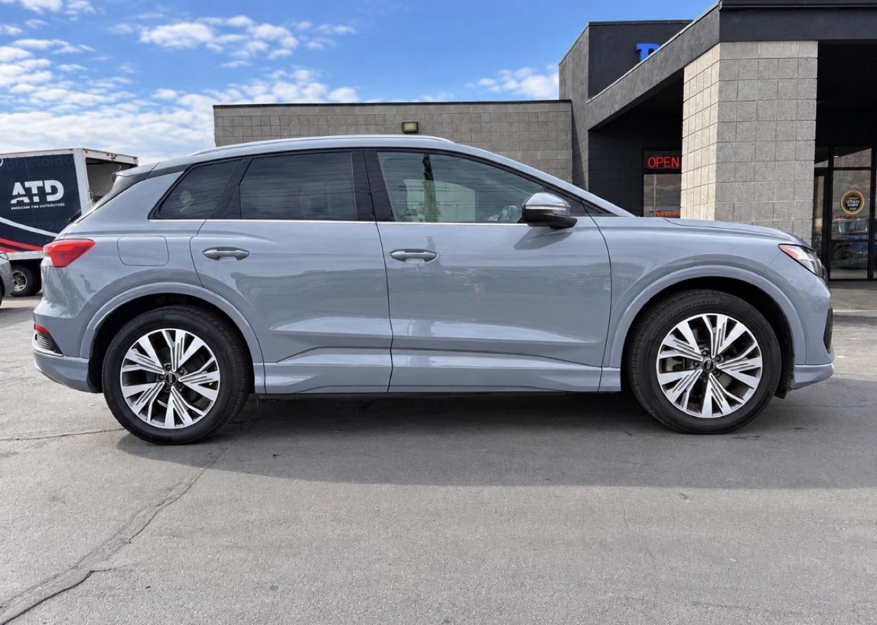 Audi Q4 e-tron  2024