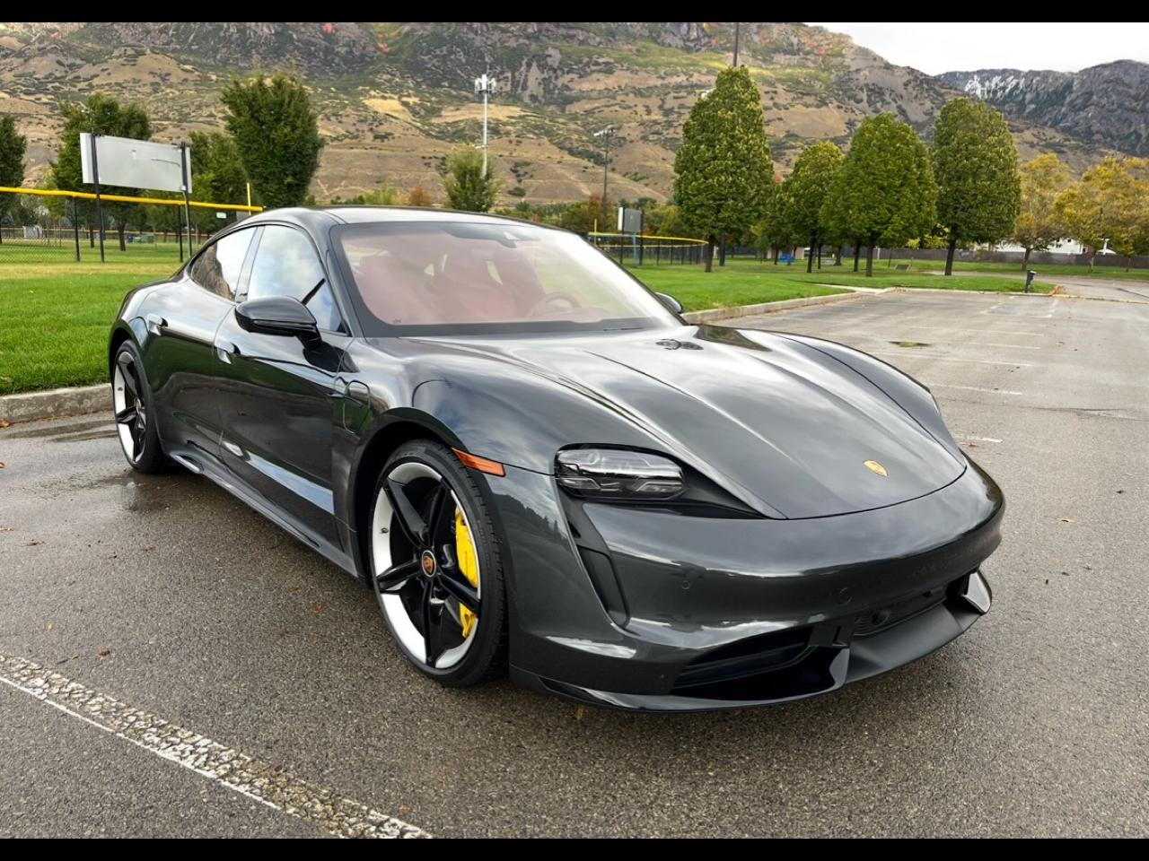 2020 Porsche Taycan 4S Sedan