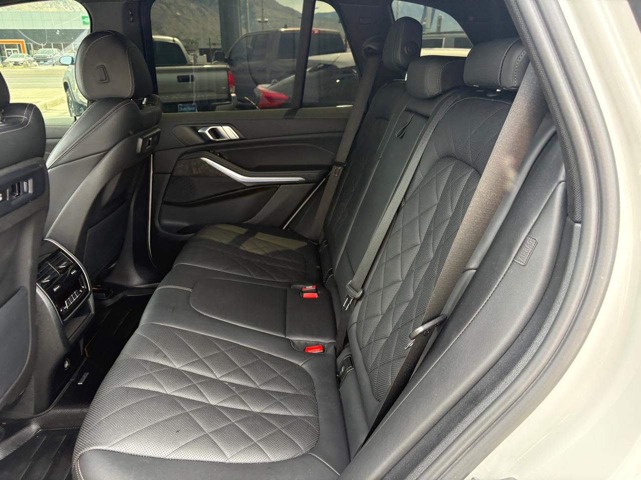 BMW X5 xDrive40i Sports Activity Vehicle 2023