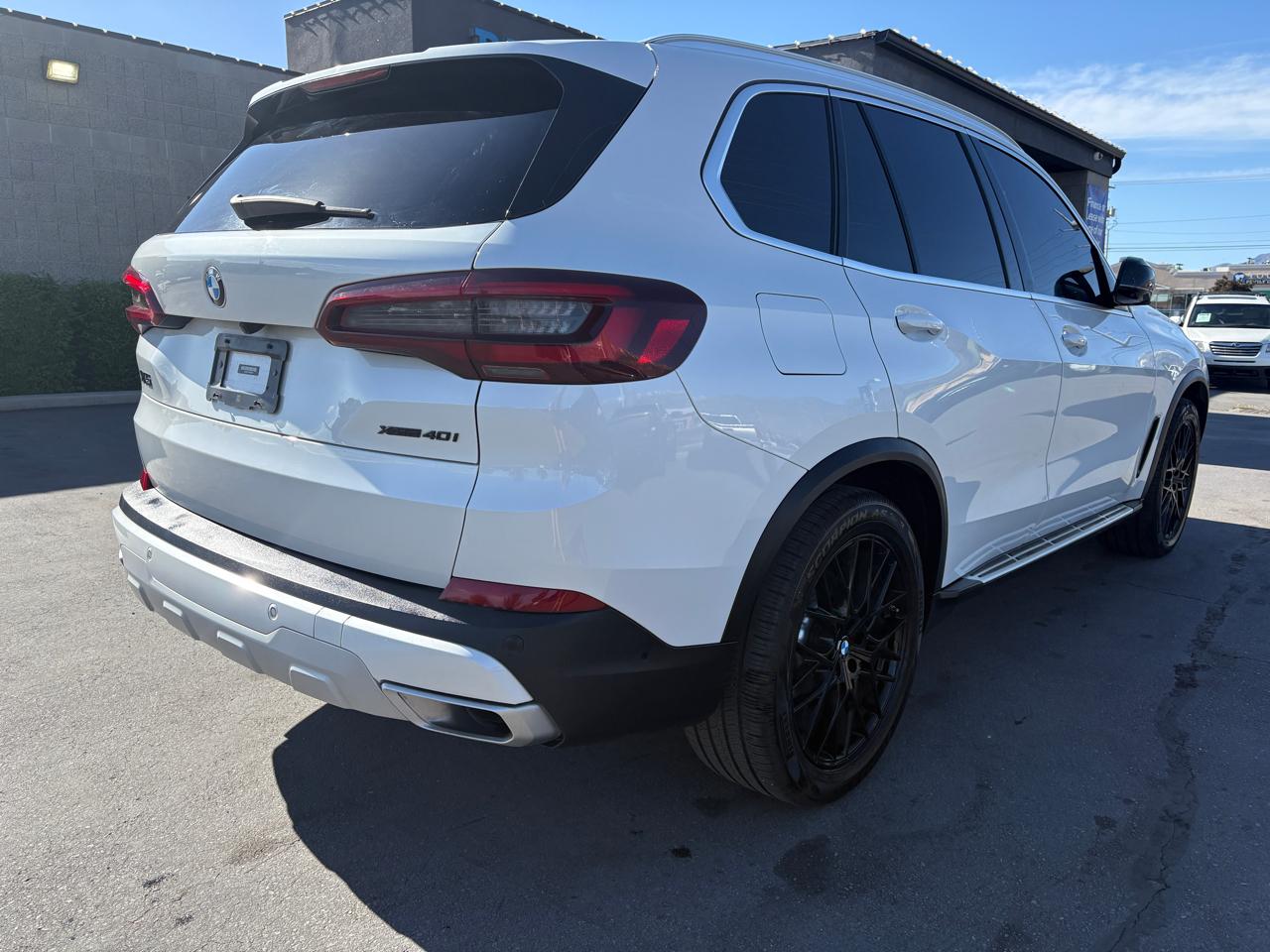 BMW X5 xDrive40i Sports Activity Vehicle 2023