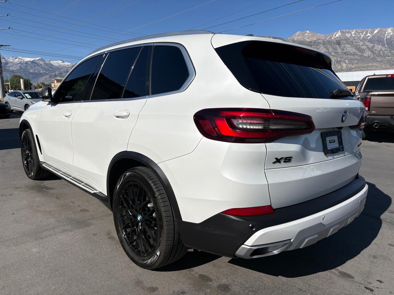 BMW X5 xDrive40i Sports Activity Vehicle 2023