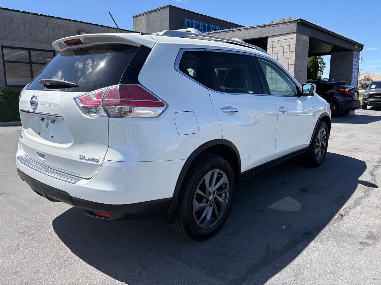 Nissan Rogue AWD 4dr SL 2016