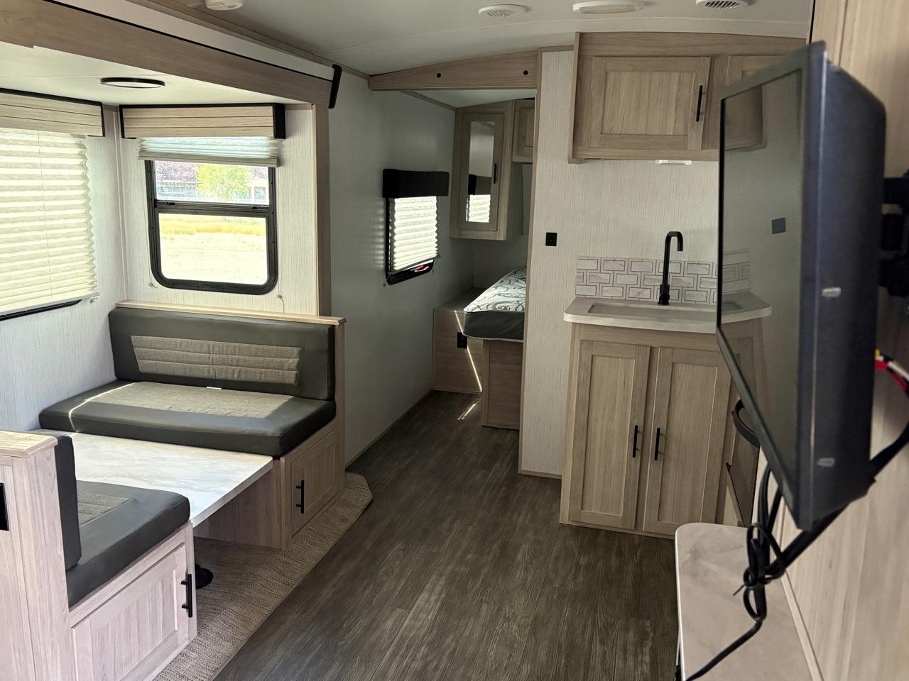 Cruiser RV Shadow Cruiser  2022