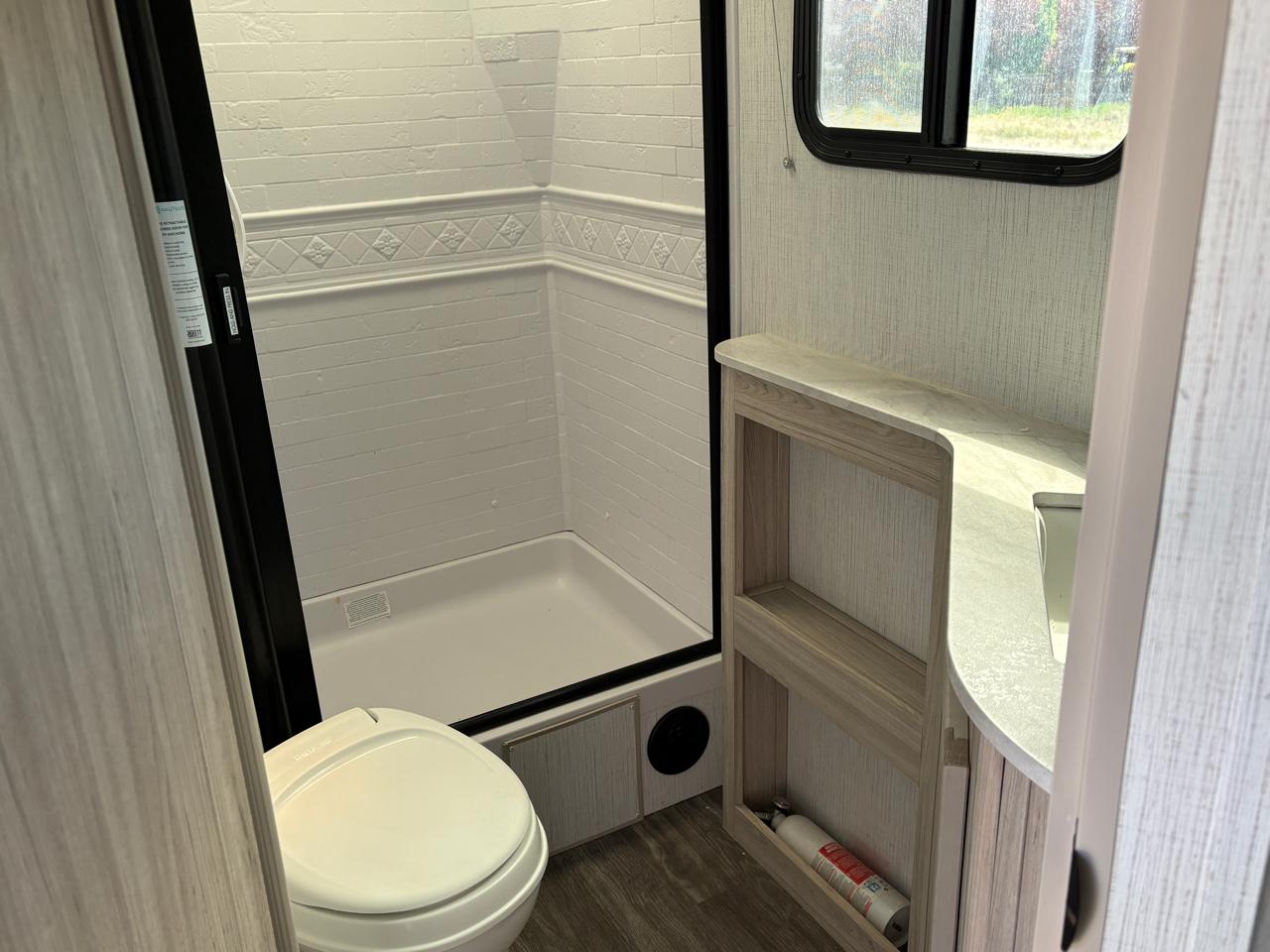 Cruiser RV Shadow Cruiser  2022