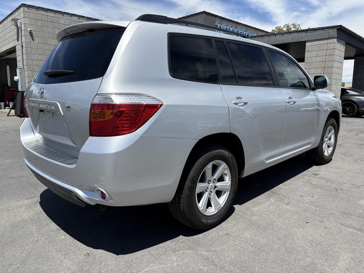 Toyota Highlander FWD 4dr Base (Natl) 2008
