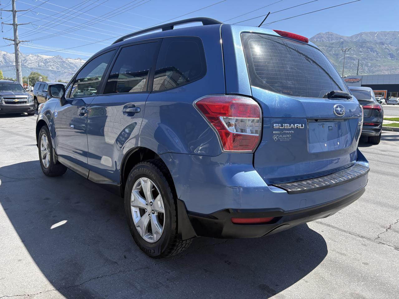 Subaru Forester 4dr CVT 2.5i PZEV 2015