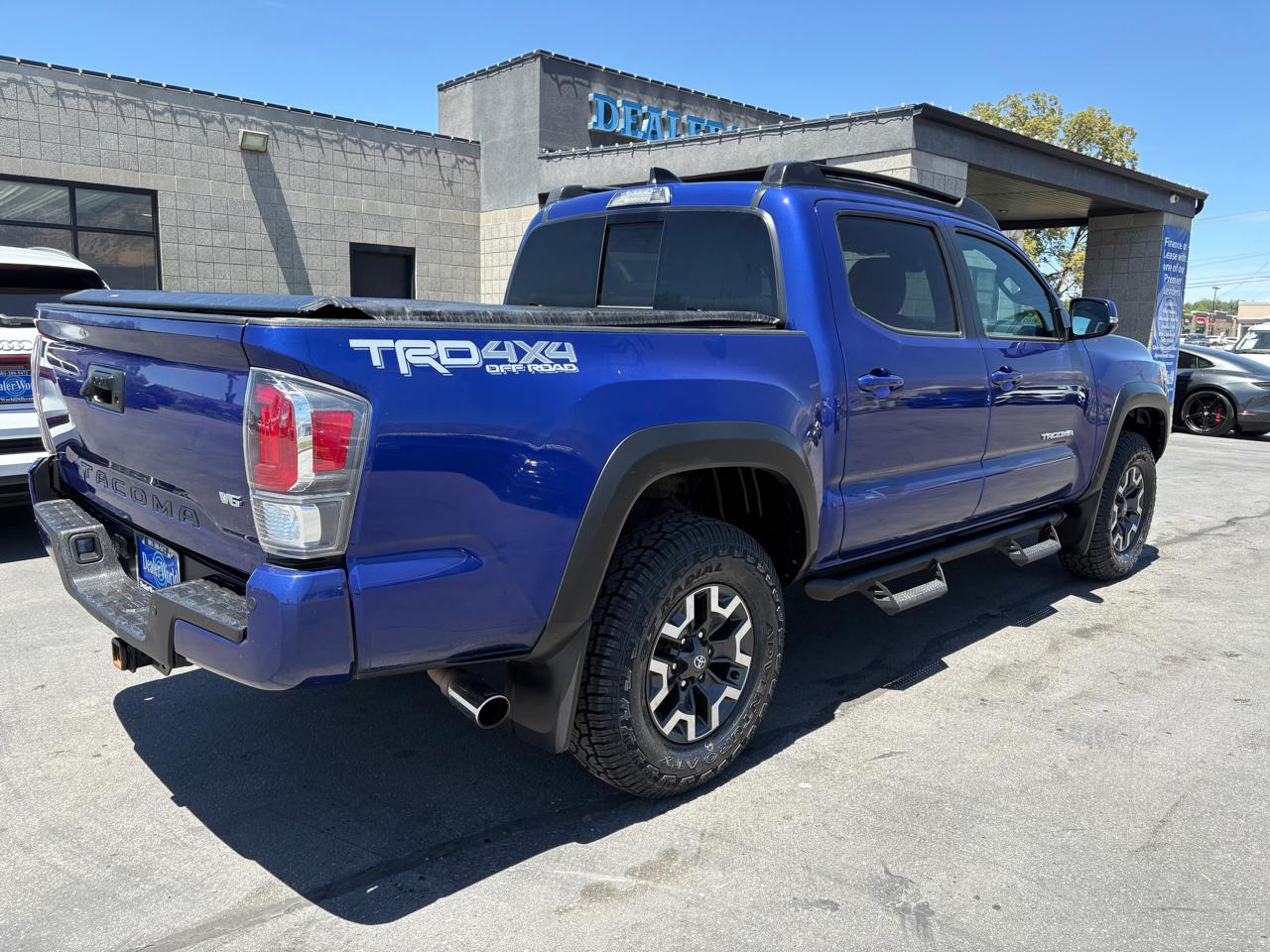Toyota Tacoma 4WD TRD Off Road Double Cab 5' Bed V6 AT (Natl) 2023