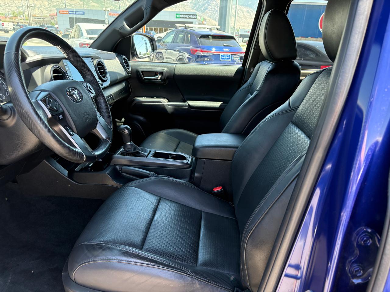 Toyota Tacoma 4WD TRD Off Road Double Cab 5' Bed V6 AT (Natl) 2023