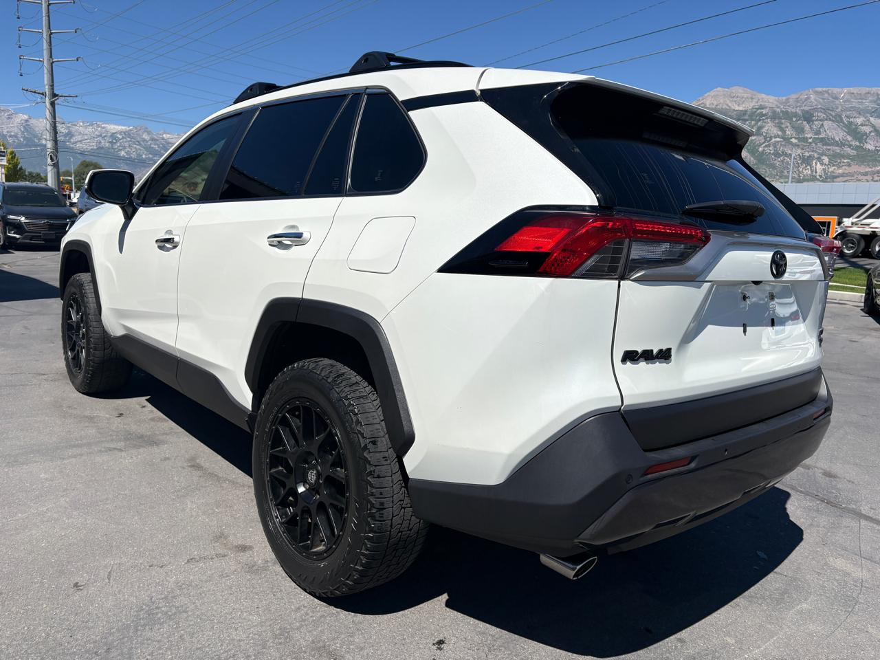 Toyota RAV4 Limited AWD (Natl) 2021