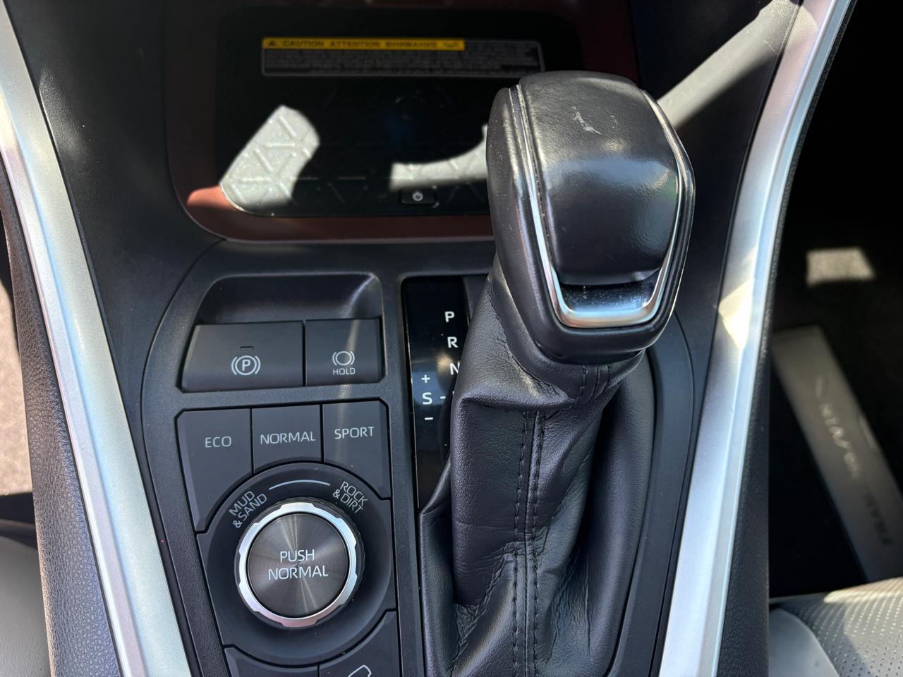 Toyota RAV4 Limited AWD (Natl) 2021
