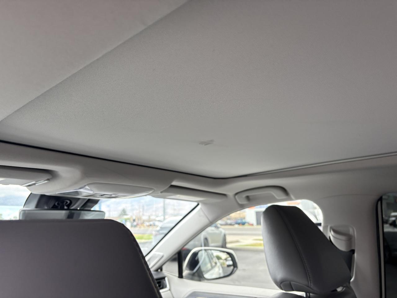 Toyota RAV4 Limited AWD (Natl) 2021