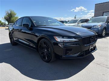 2022 Volvo S60 Recharge Plug-In Hybrid T8 eAWD PHEV R-Design