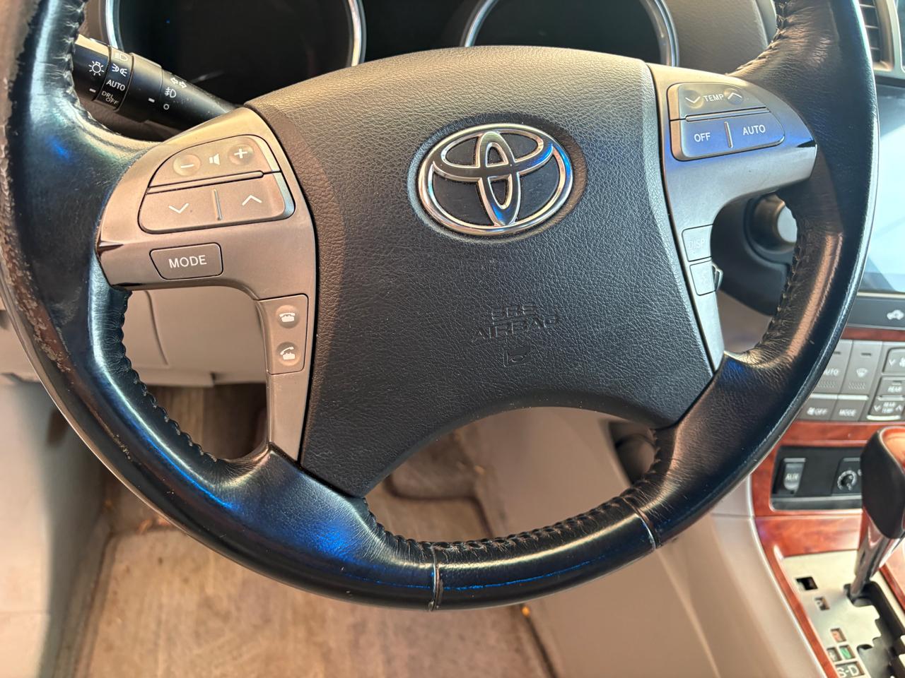 Toyota Highlander 4WD 4dr V6 Limited (Natl) 2009
