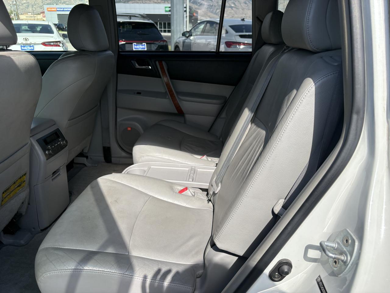 Toyota Highlander 4WD 4dr V6 Limited (Natl) 2009