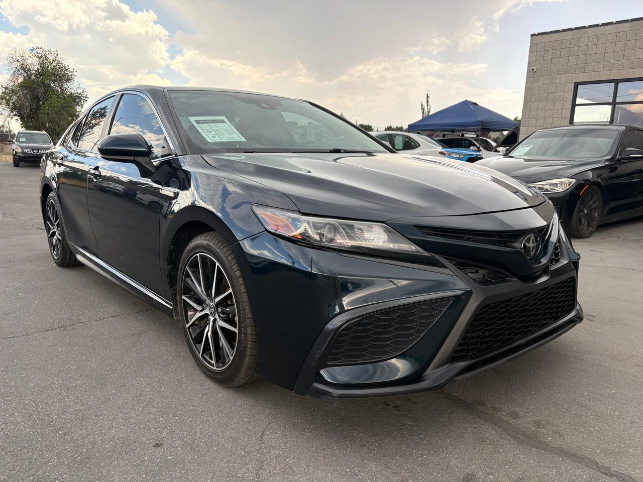 2021 Toyota Camry SE Auto (Natl)