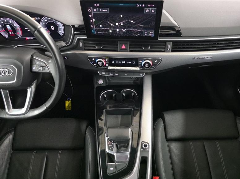 Audi A4 Sedan S line Premium Plus 45 TFSI quattro 2023